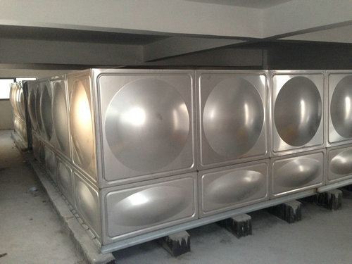 搪瓷不锈钢水箱与普通不锈钢水箱对比：哪个性能更优？